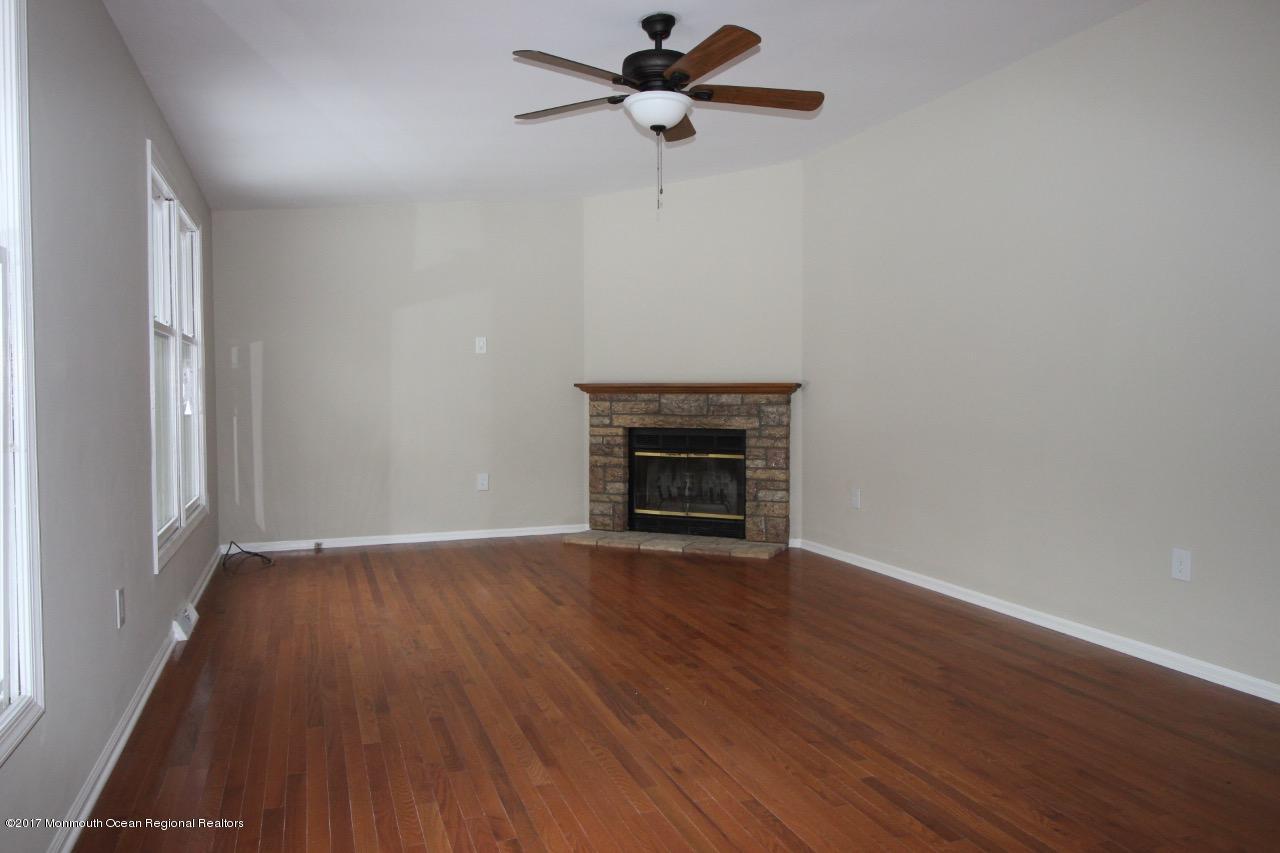 737 Pinehurst Road New Egypt, NJ 08533 - Photo 3 of 28 IMG3874