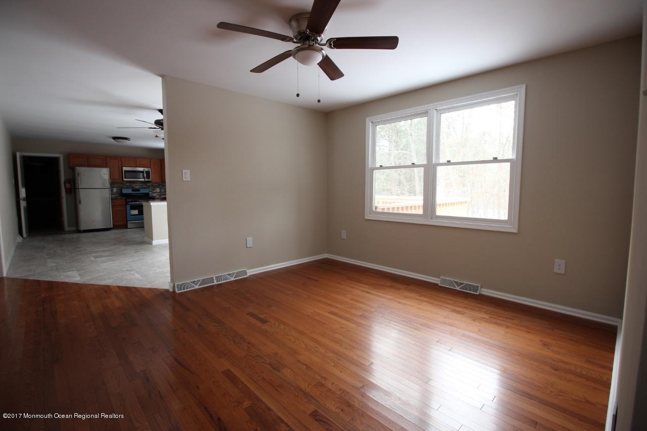 737 Pinehurst Road New Egypt, NJ 08533 - Photo 5 of 28 IMG3885