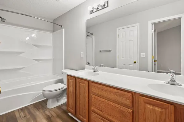 $1,950 | 8010 Shadow Oak Drive, North Charleston, SC 29406