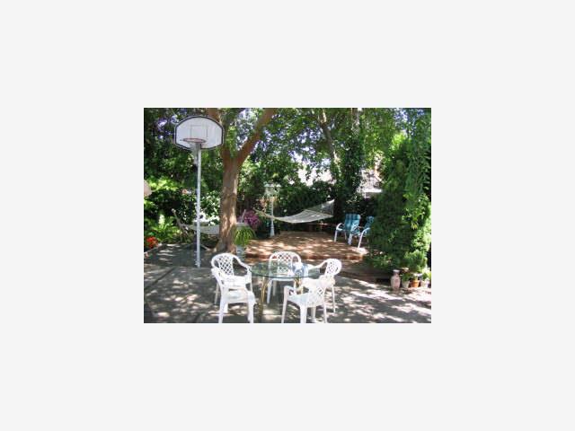 4319 Bristolwood Road Pleasanton, CA 94588 - Photo 2 of 5 a outdoor living space with furniture