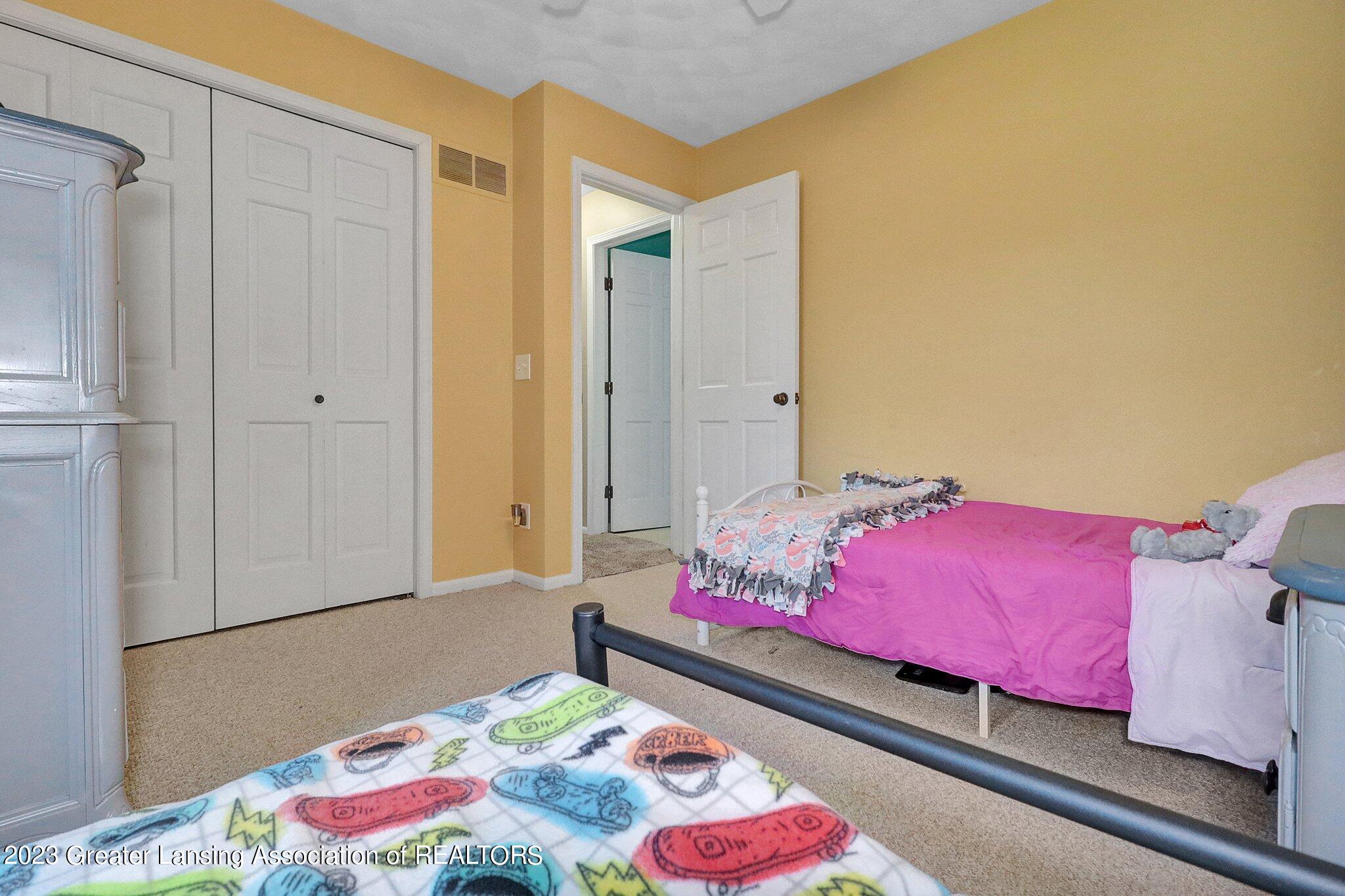 3252 Hitching Post Road Dewitt, MI 48820 - Photo 18 of 30 19-web-or-mls-Open Ended Media-19