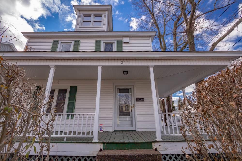 211 Riverside Avenue Scotia, NY 12302 - Photo 4 of 34 Photo 4