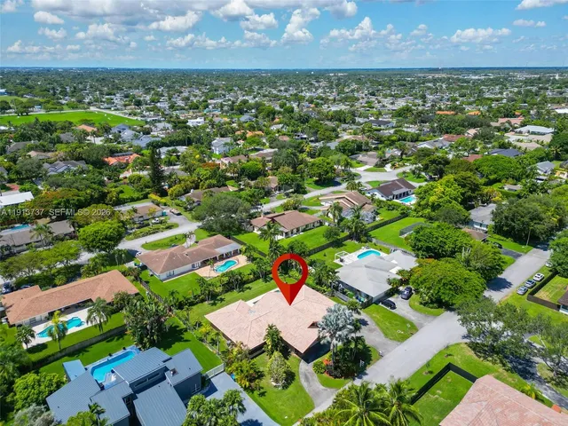 $1,499,000 | 10220 Southwest 140th Street, Miami, FL 33176