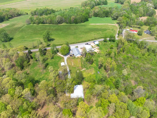 $269,000 | 790 Roan Creek Levee Road, Yuma, TN 38390