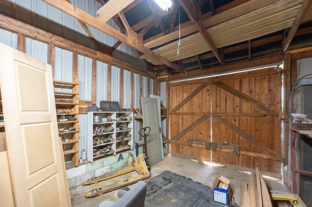 $269,000 | 790 Roan Creek Levee Road, Yuma, TN 38390