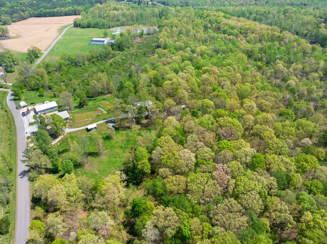 $269,000 | 790 Roan Creek Levee Road, Yuma, TN 38390