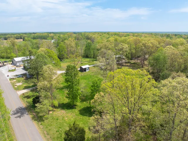 $269,000 | 790 Roan Creek Levee Road, Yuma, TN 38390