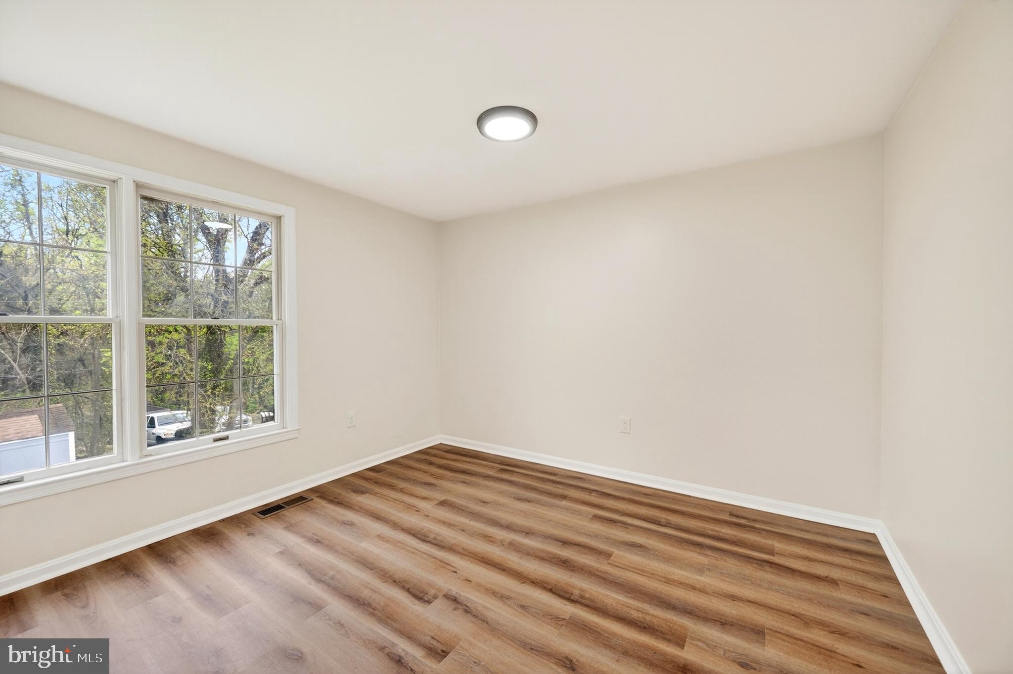 315 Nottingham Road Baltimore, MD 21229 - Photo 30 of 50 Gallery Image 30
