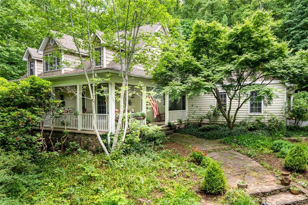 121 Rathfarnham Circle Arden, NC 28704 - Photo 1 of 39 Gallery Image 1