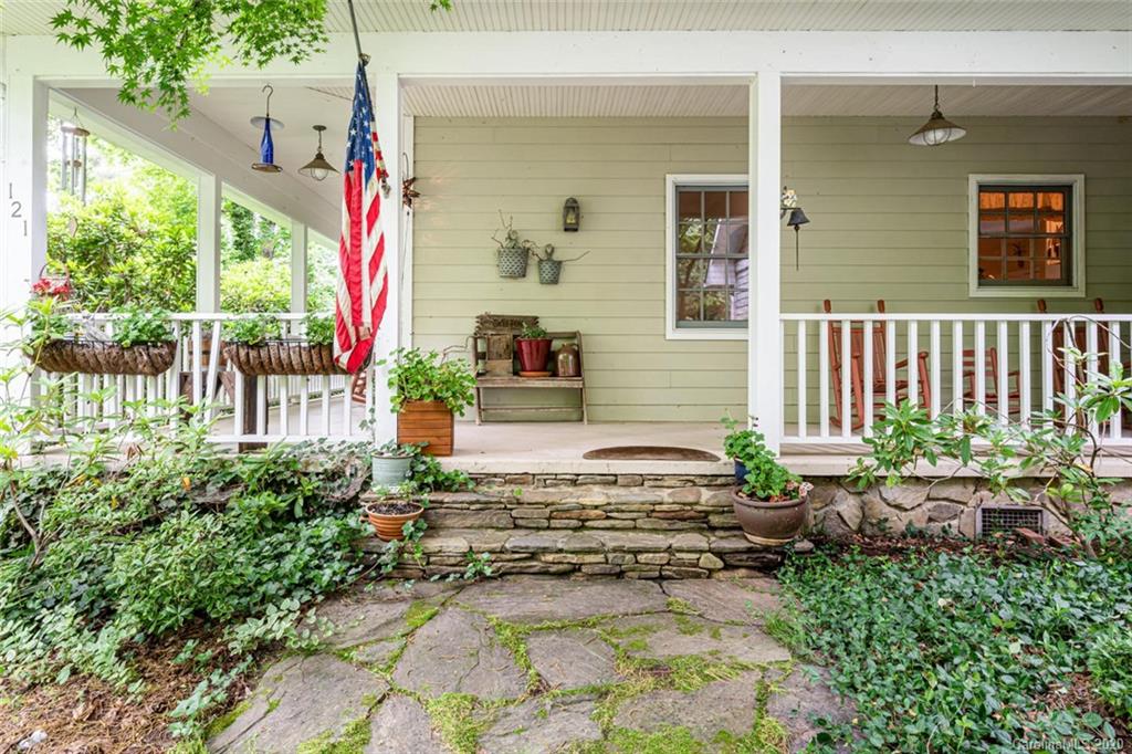 121 Rathfarnham Circle Arden, NC 28704 - Photo 3 of 39 Gallery Image 3