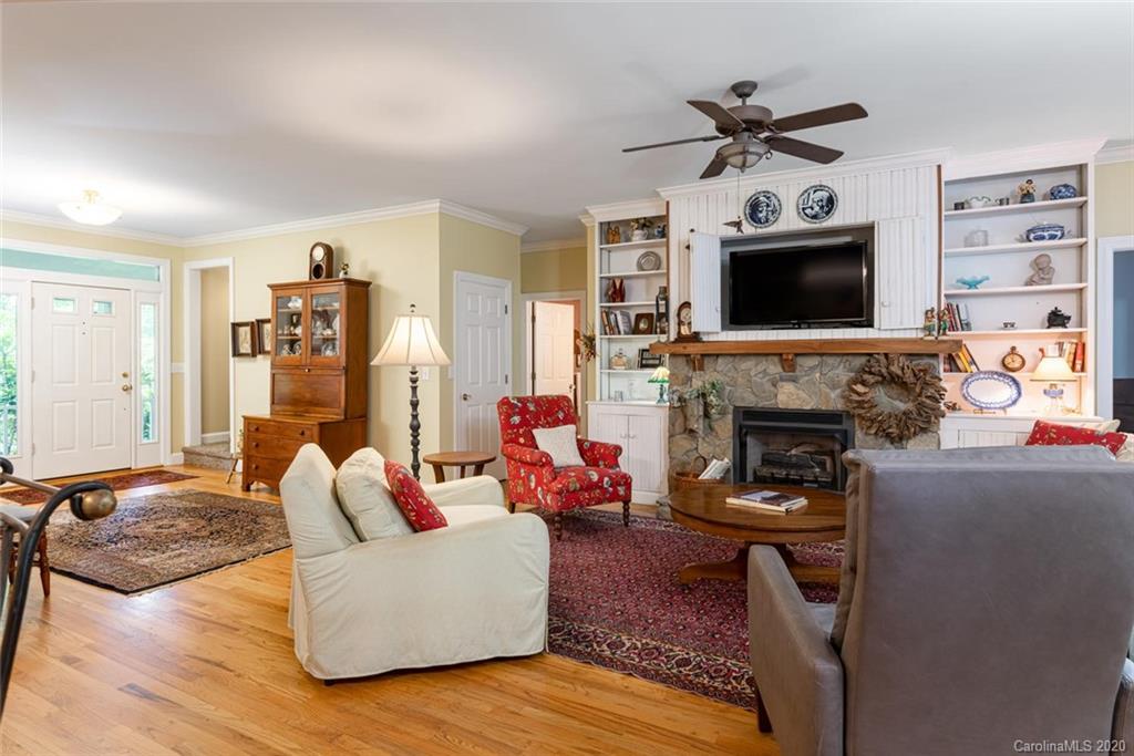 121 Rathfarnham Circle Arden, NC 28704 - Photo 7 of 39 Gallery Image 7