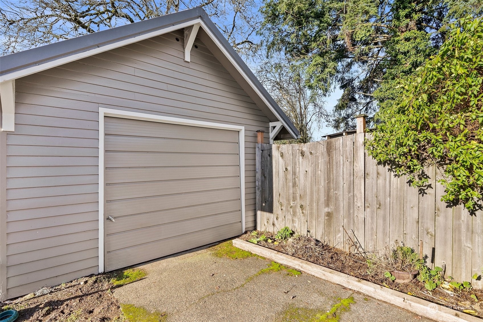 809 Long Road Centralia, WA 98531 - Photo 35 of 37 a view of a house with a backyard