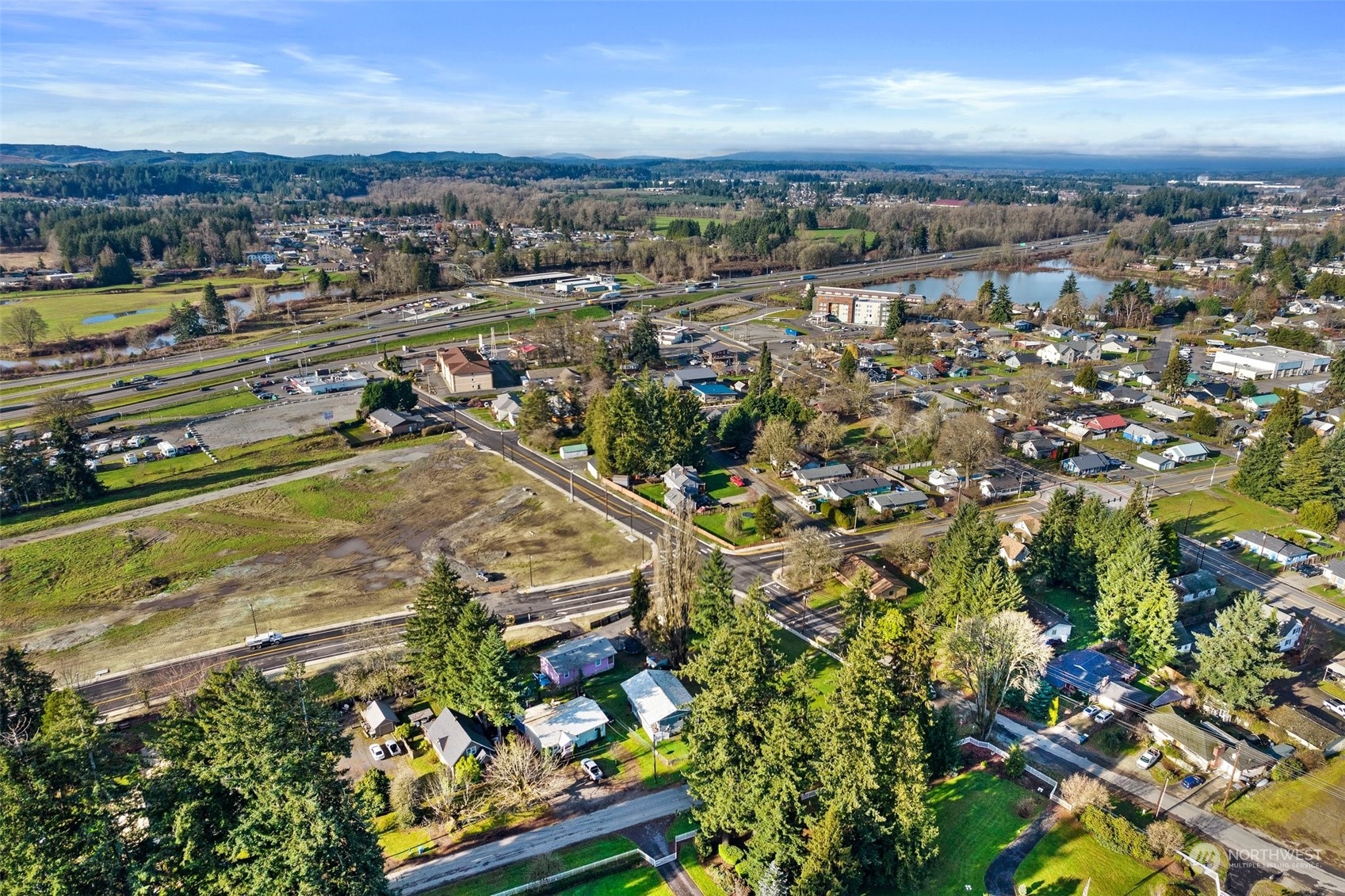 809 Long Road Centralia, WA 98531 - Photo 36 of 37 an aerial view of residential houses with outdoor space