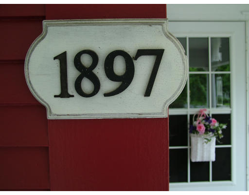 66 Garfield Street Springfield, MA 01108 - Photo 2 of 12 a view of entryway