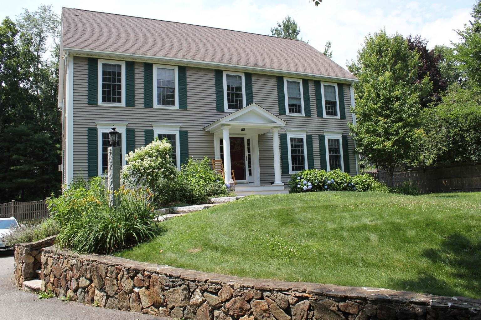 1 Hunter Place Exeter, NH 03833 - Photo 2 of 28