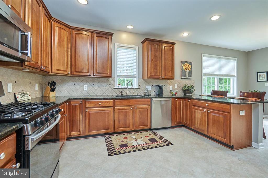 7509 Carver Road Gainesville, VA 20155 - Photo 10 of 44 Gallery Image 10