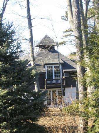 44 Winshaw Road Swampscott, MA 01907 - Photo 16 of 18 Gallery Image 16