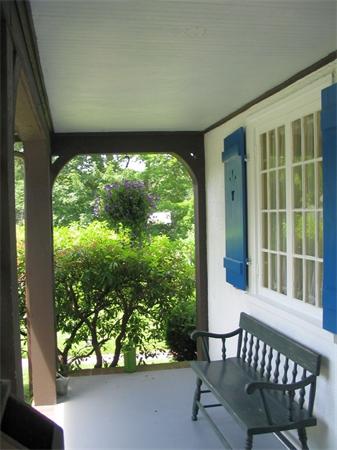 44 Winshaw Road Swampscott, MA 01907 - Photo 2 of 18 Gallery Image 2