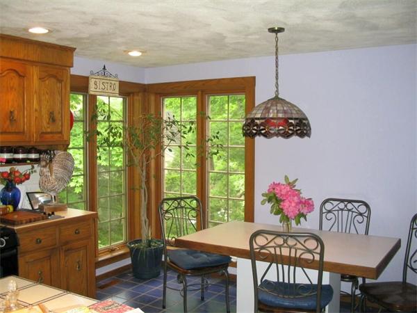 44 Winshaw Road Swampscott, MA 01907 - Photo 5 of 18 Gallery Image 5