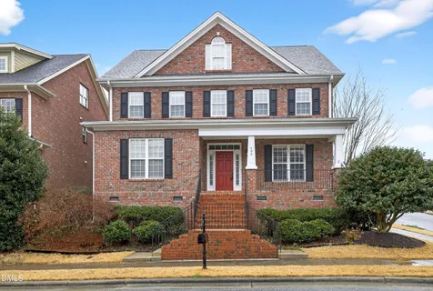 $750,000 | 400 Village Loop Drive, Apex, NC 27502