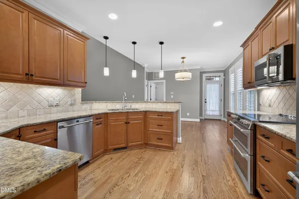 $739,000 | 400 Village Loop Drive, Apex, NC 27502