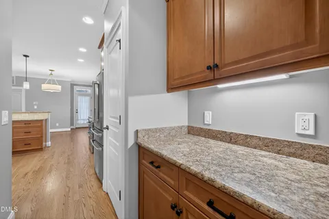 $750,000 | 400 Village Loop Drive, Apex, NC 27502