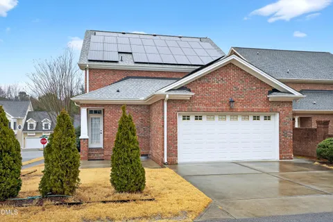 $750,000 | 400 Village Loop Drive, Apex, NC 27502