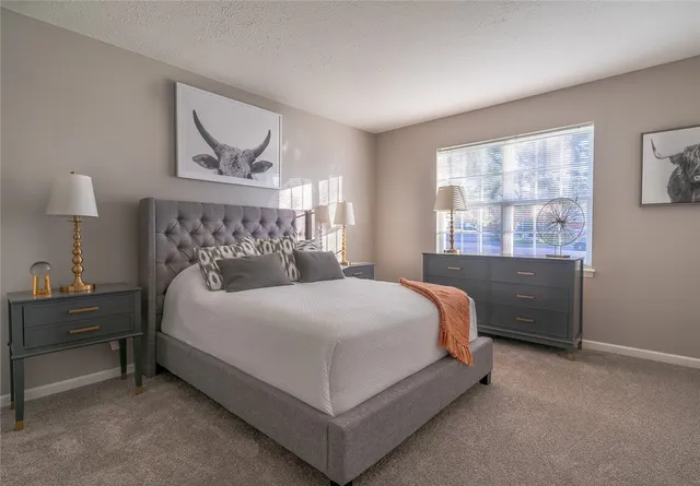 $2,603 | 17 Captains Cove Lane, Webster, NY 14580