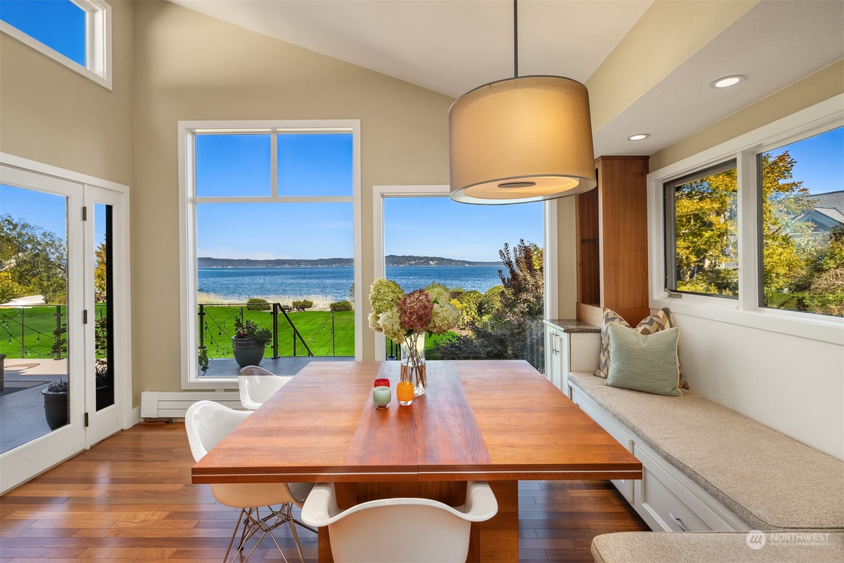 8600 Northeast County Park Road Bainbridge Island, WA 98110 - Photo 22 of 40 Gallery Image 22