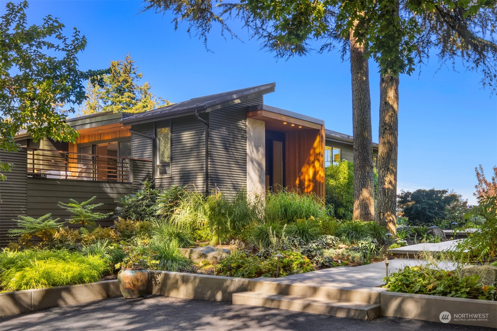 8600 Northeast County Park Road Bainbridge Island, WA 98110 - Photo 6 of 40 Gallery Image 6
