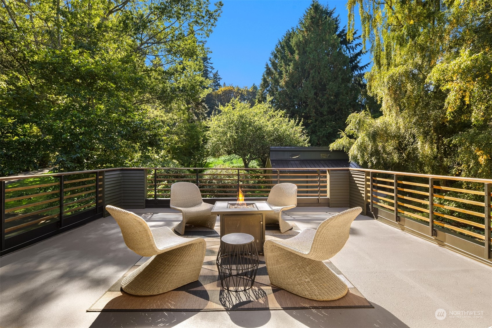 8600 Northeast County Park Road Bainbridge Island, WA 98110 - Photo 10 of 40 Gallery Image 10