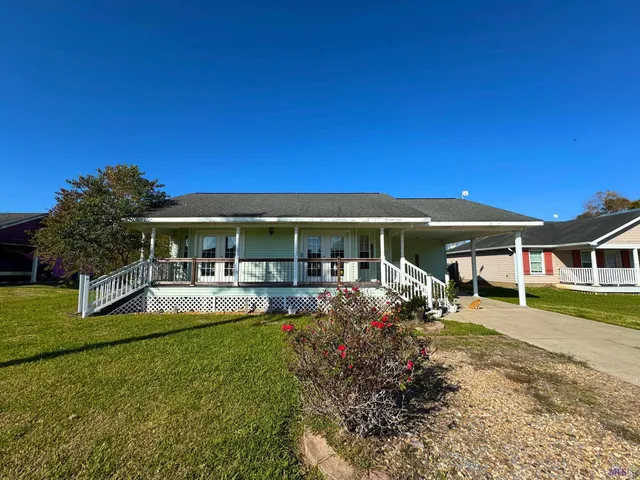 $164,900 | 117 Caribbean Drive, Jeanerette, LA 70544
