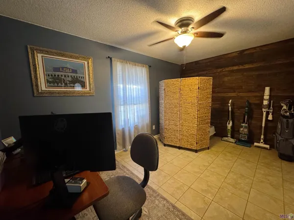 $157,900 | 117 Caribbean Drive, Jeanerette, LA 70544