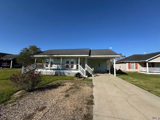$164,900 | 117 Caribbean Drive, Jeanerette, LA 70544