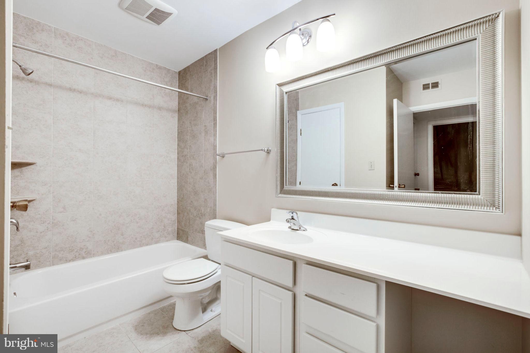 5804 Royal Ridge Drive, Unit T Springfield, VA 22152 - Photo 16 of 29 Gallery Image 16