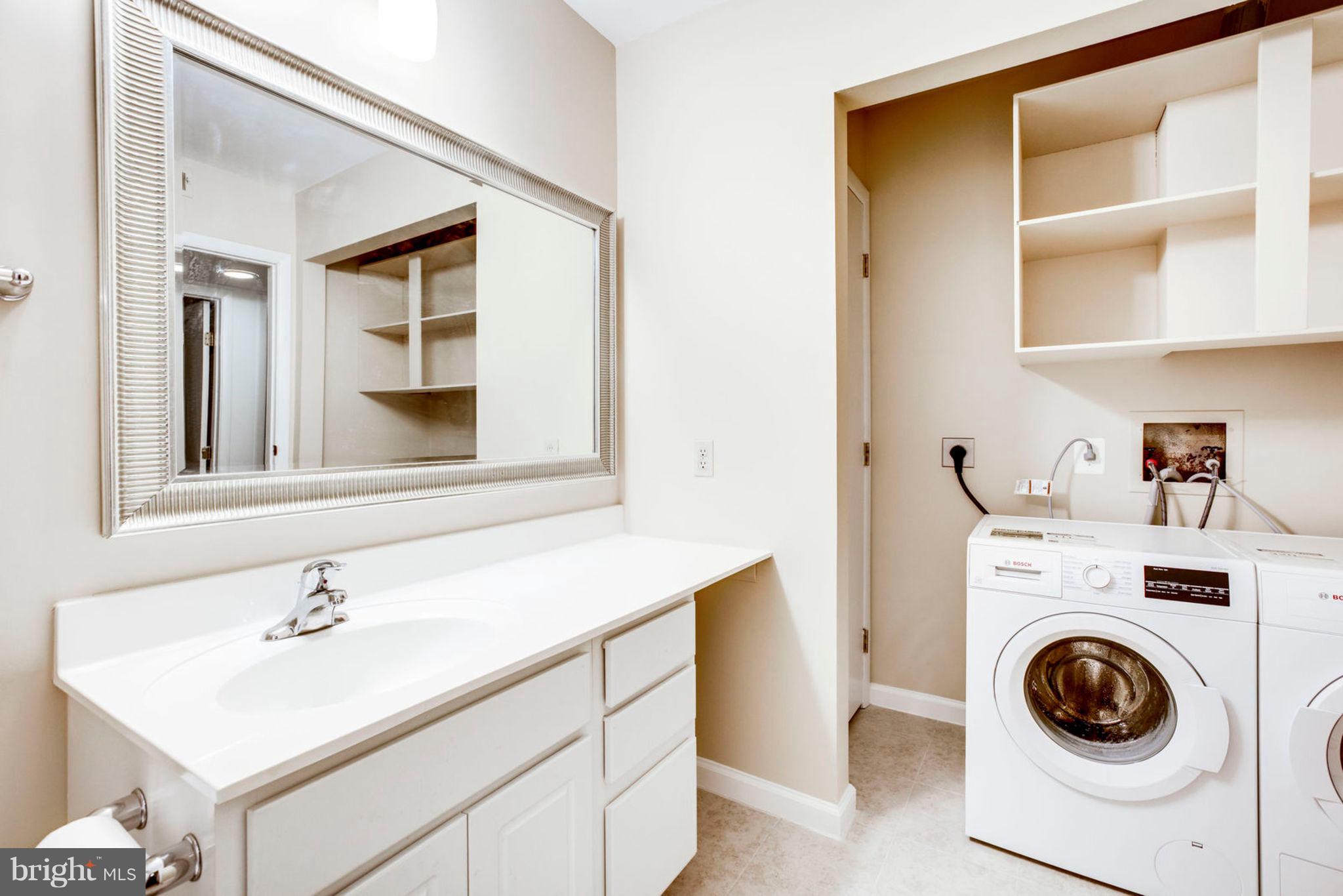 5804 Royal Ridge Drive, Unit T Springfield, VA 22152 - Photo 17 of 29 Gallery Image 17
