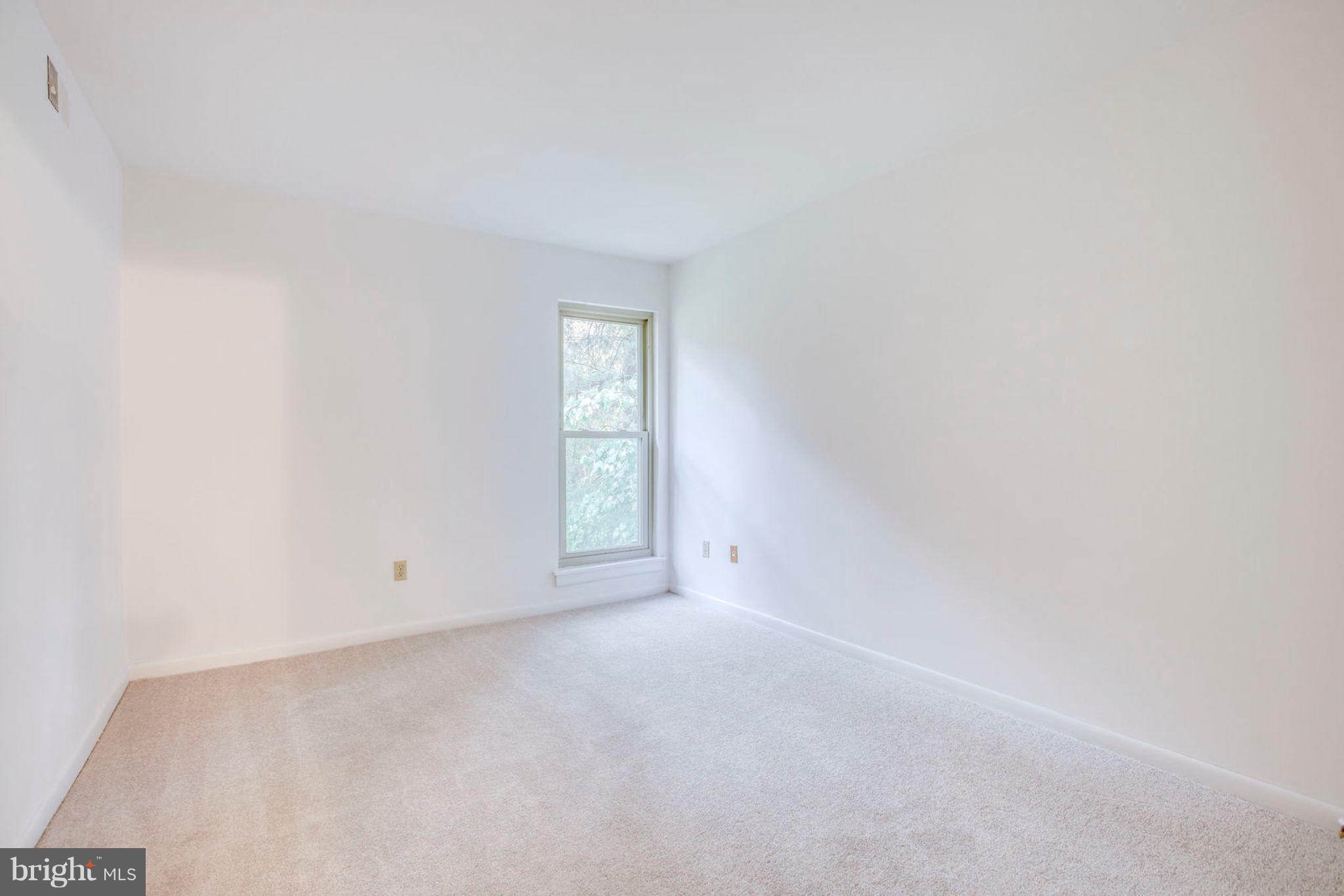 5804 Royal Ridge Drive, Unit T Springfield, VA 22152 - Photo 20 of 29 Gallery Image 20