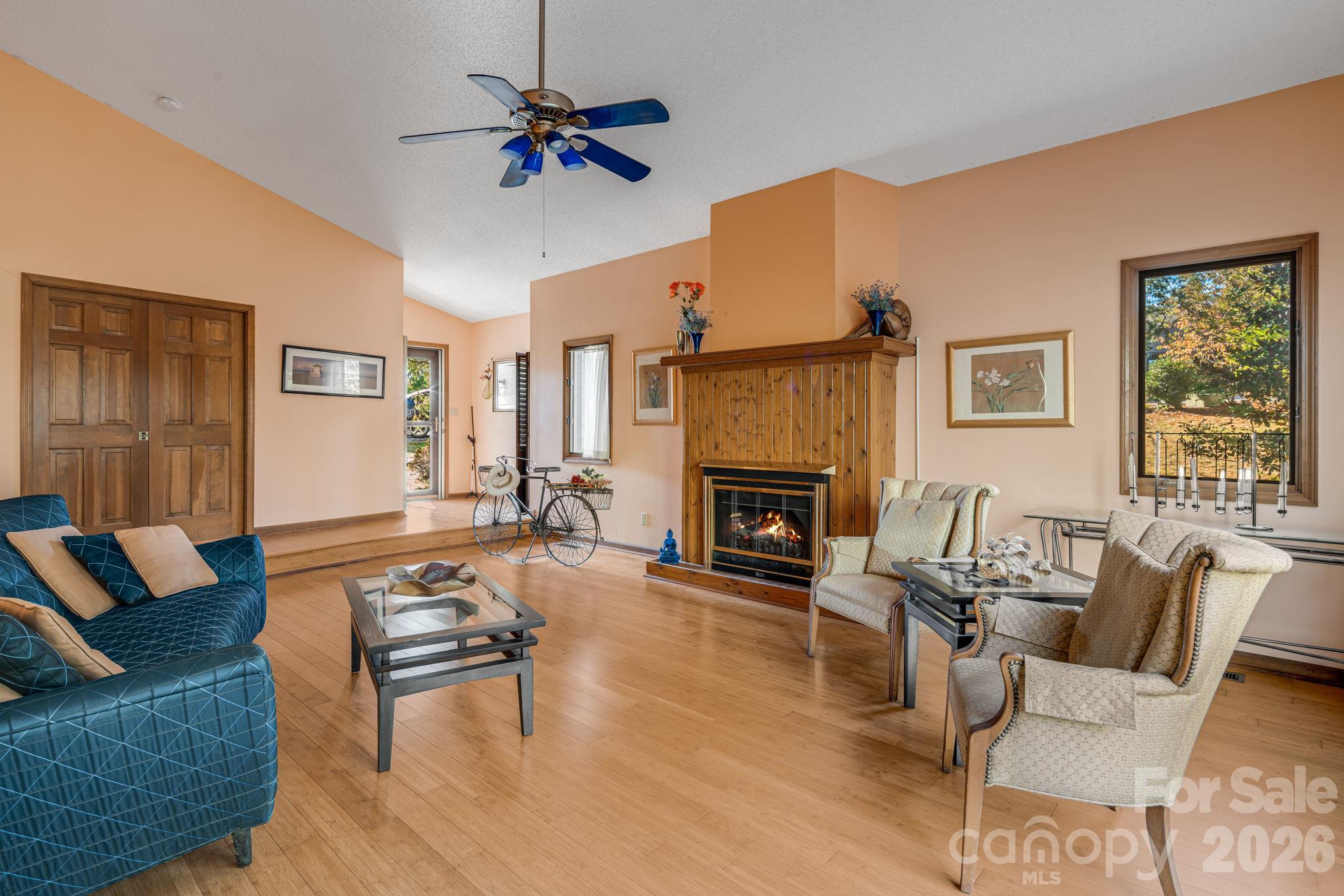 8 Zachary Ridge Road Asheville, NC 28804 - Photo 9 of 25 Gallery Image 9