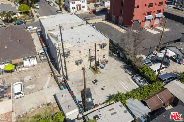 $2,079,000 | 816 West 47th Street, Los Angeles, CA 90037