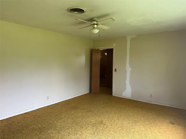 $185,000 | 112 Raven Street, Clute, TX 77531