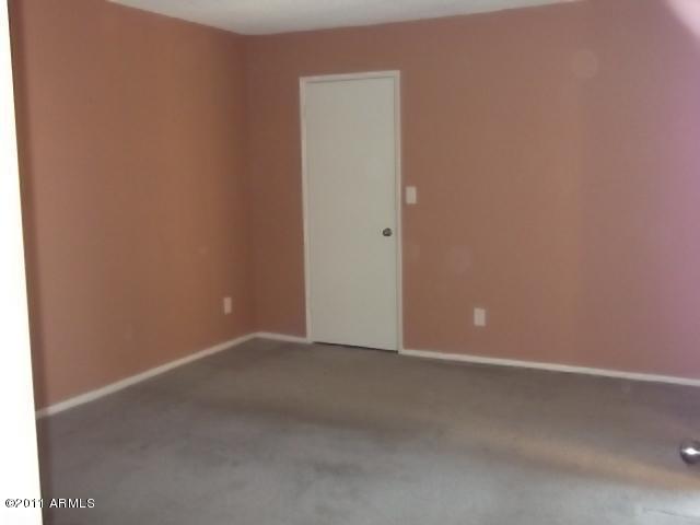 1051 South Dobson Road, Unit 142 Mesa, AZ 85202 - Photo 7 of 8 BEDROOM
