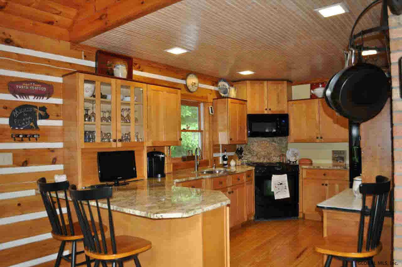 10 Outlet Cove Road Chestertown, NY 12817 - Photo 4 of 36 Photo 4