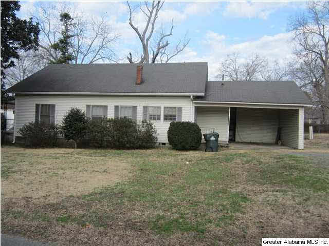 655 Rose Avenue Alexander City, AL 35010 - Photo 2 of 21