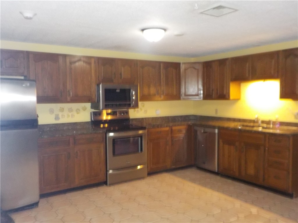 78 St Joseph Street Woonsocket, RI 02895 - Photo 3 of 13