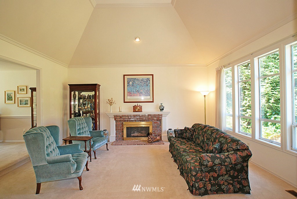16306 110th Avenue Northeast Bothell, WA 98011 - Photo 2 of 19 Gallery Image 2