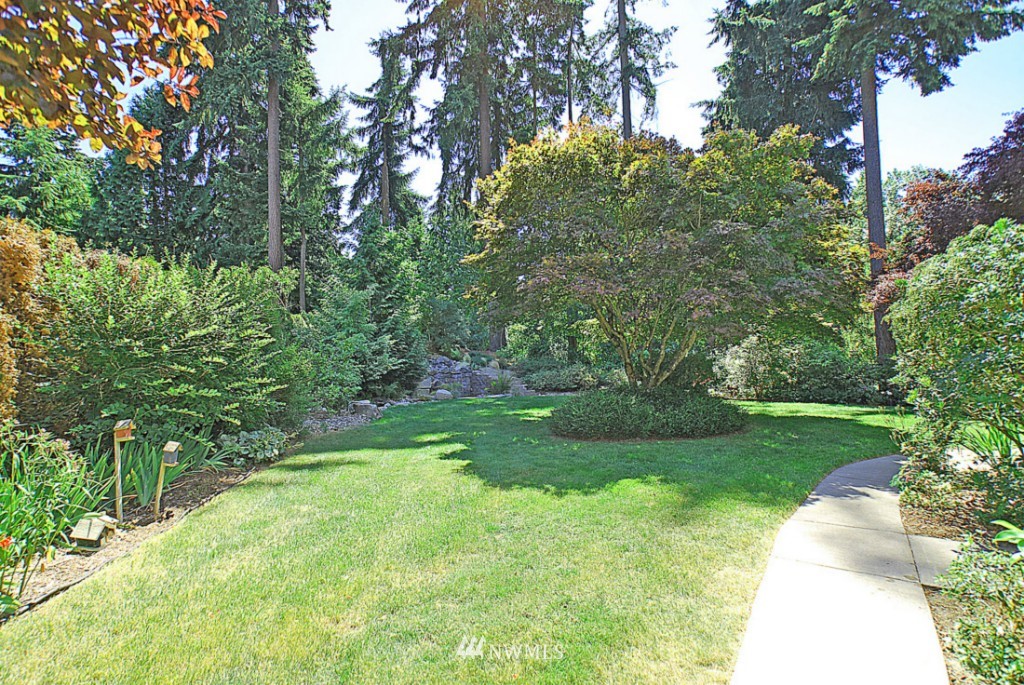 16306 110th Avenue Northeast Bothell, WA 98011 - Photo 13 of 19 Gallery Image 13