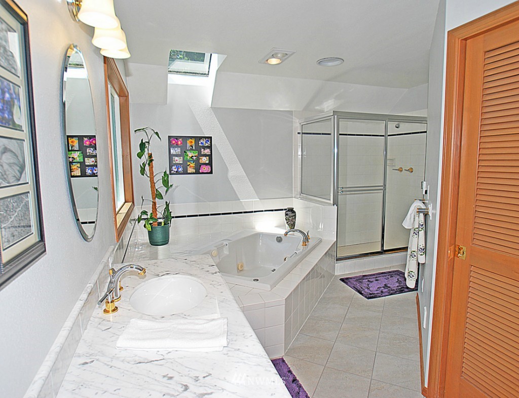 16306 110th Avenue Northeast Bothell, WA 98011 - Photo 8 of 19 Gallery Image 8