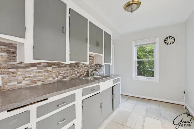 $104,900 | 4082 Hereford Street, Detroit, MI 48224