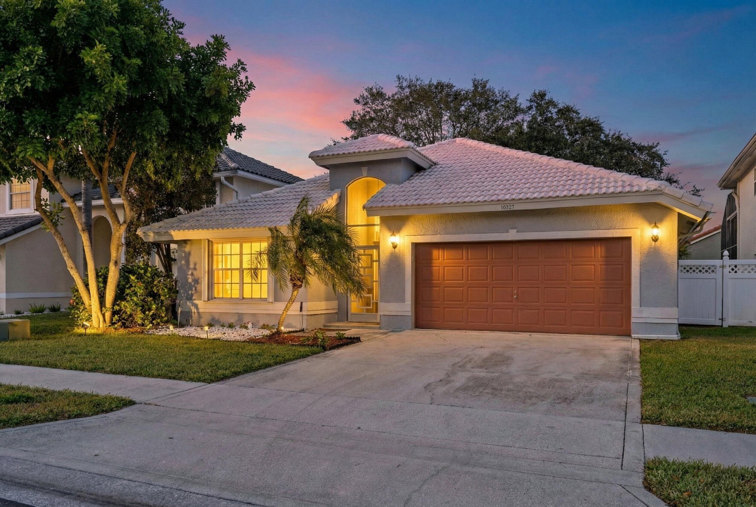 10217 Brookville Lane Boca Raton, FL 33428 - Photo 20 of 44 Twilight