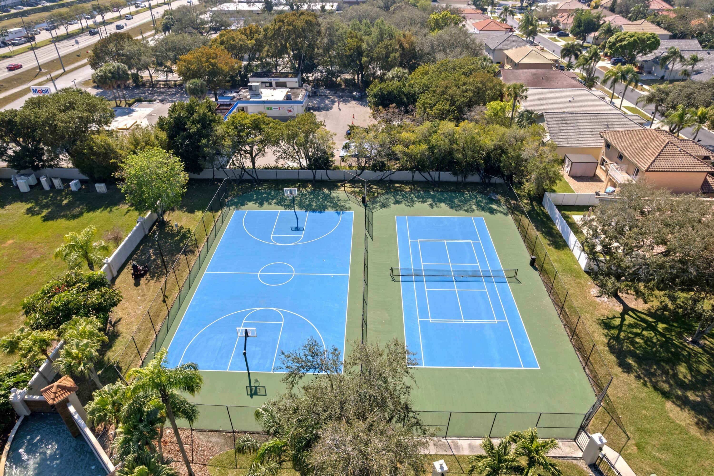 10217 Brookville Lane Boca Raton, FL 33428 - Photo 23 of 44 Tennis & Basketball